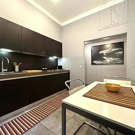 Redi Sette * Milan